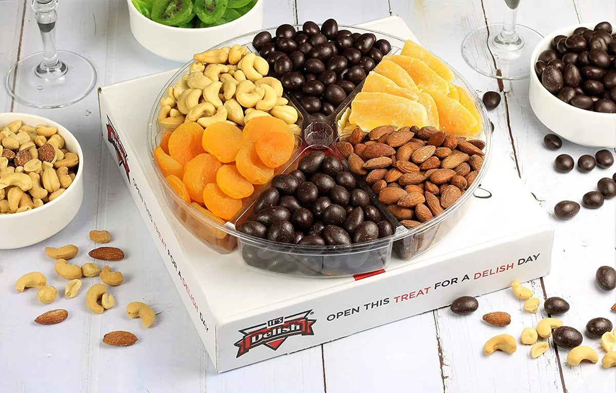6-Pt Chocolate and Dried Fruit Gift Tray O61220