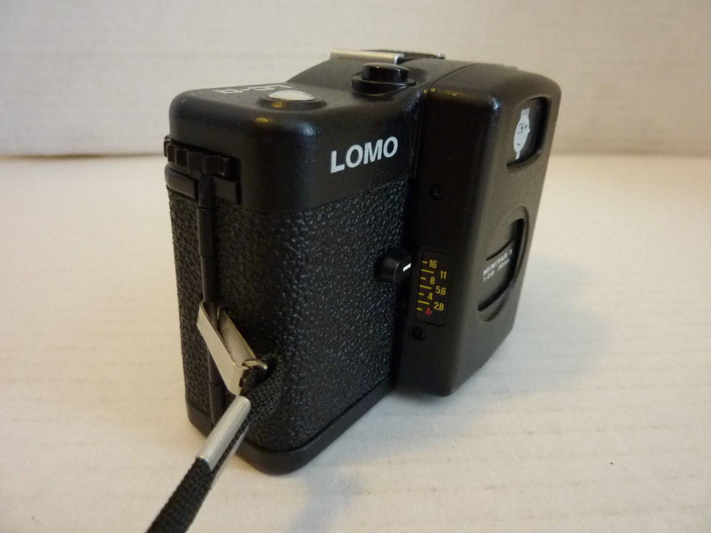 35mm Camera with 32mm Lens K9863