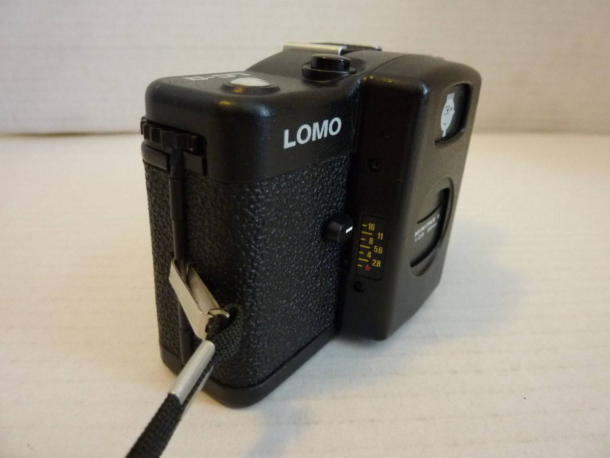 35mm Camera with 32mm Lens K9863