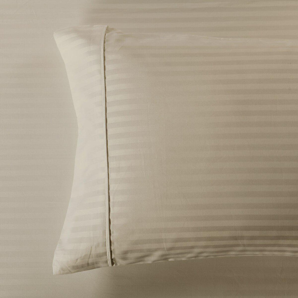 Easy Care 650 Stripe Pillowcases (Pair)
