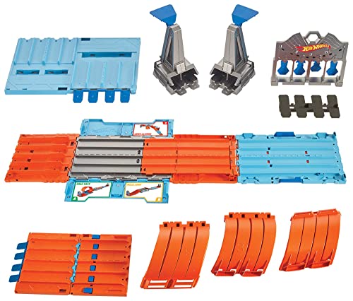 Toy Car Track Set with 2 Cars in 1:64 Scale A785348