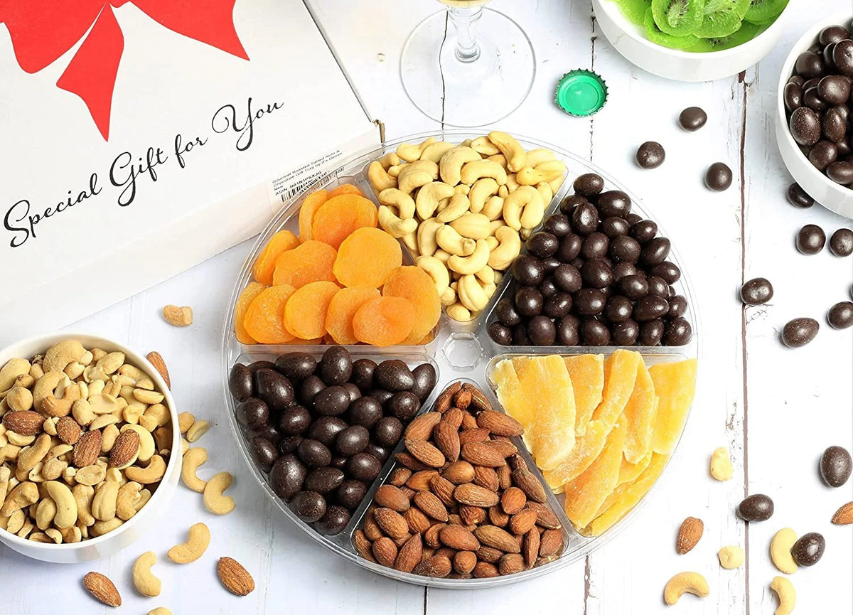 6-Pt Chocolate and Dried Fruit Gift Tray O61220