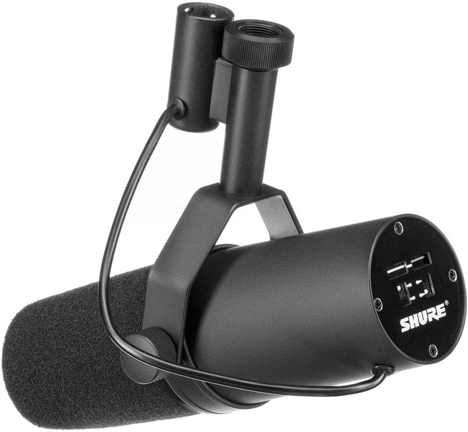 Cardioid Dynamic Vocal Microphone with XLR Cable O243