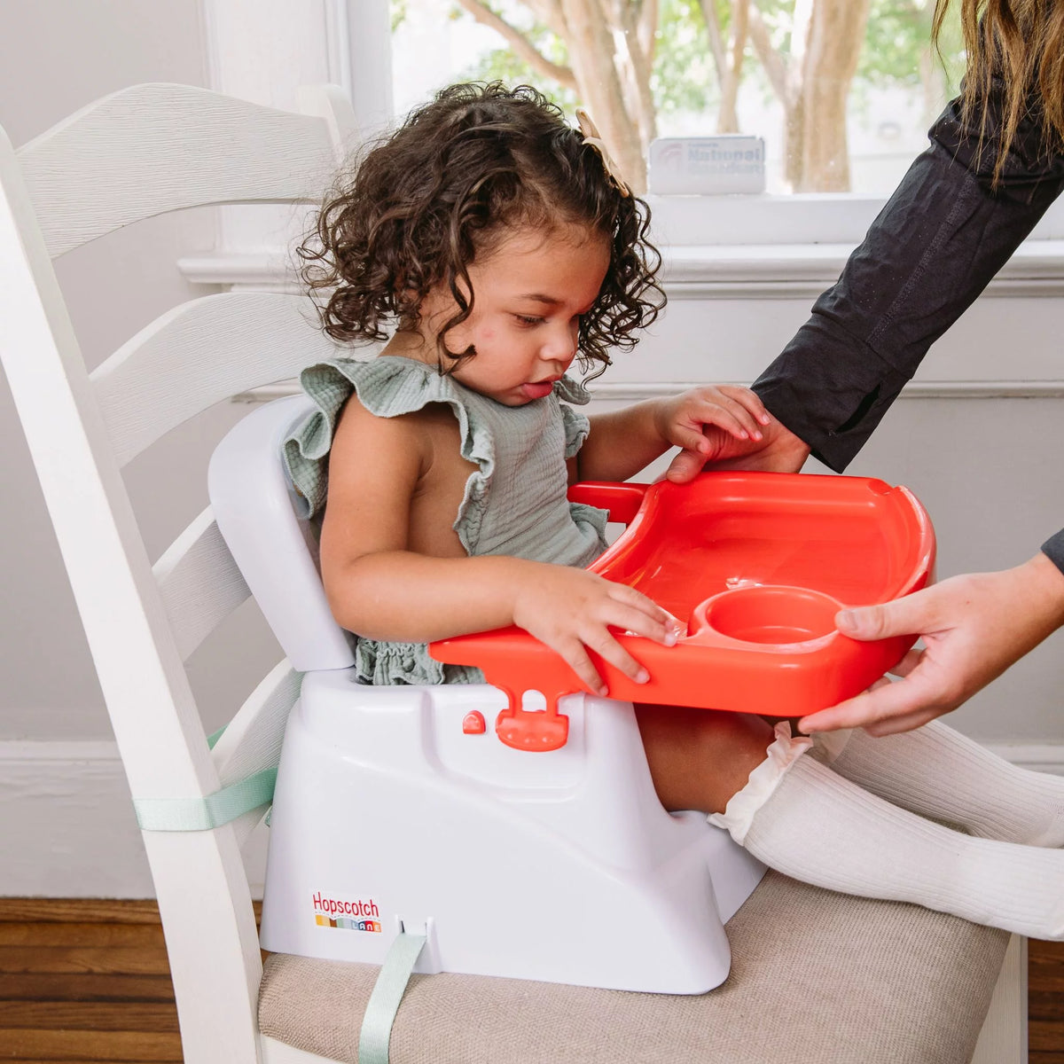 Booster Seat with Tray N37118