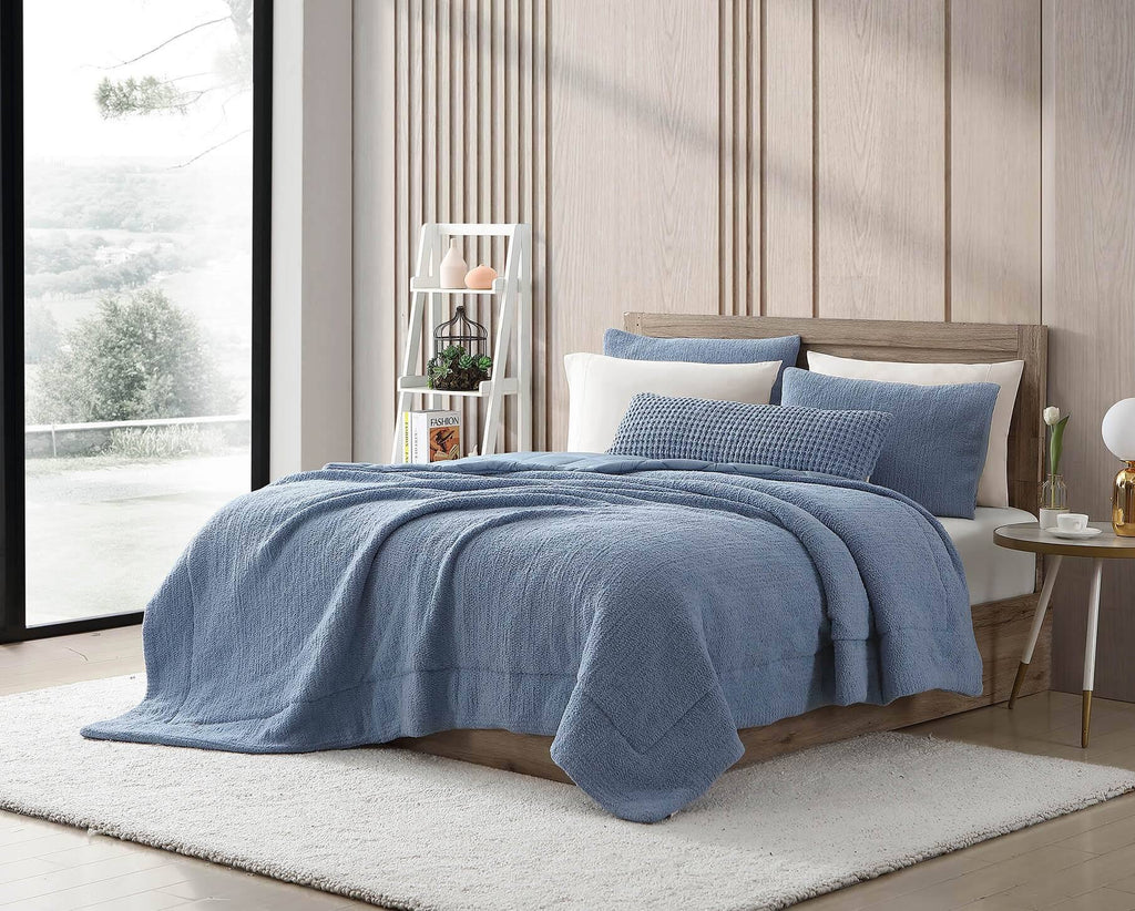White King Comforter T649575