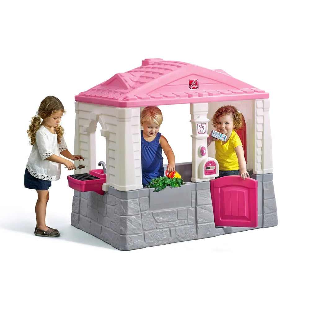 Brown Plastic Playhouse D7541