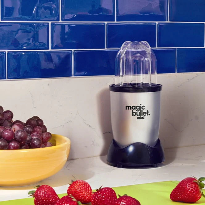 Silver/Black 14 oz. Compact Personal Blender D555517