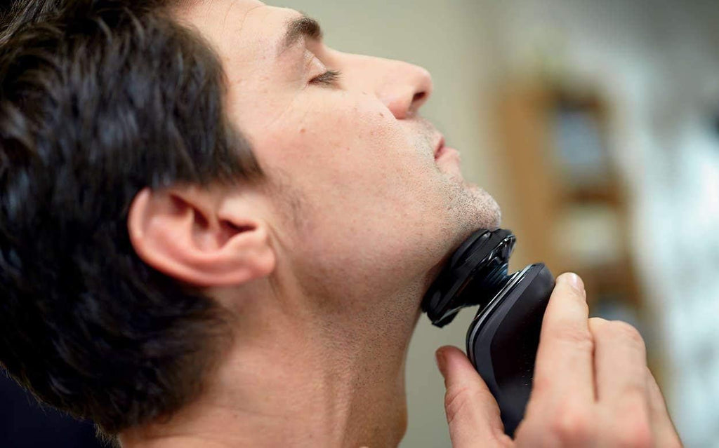 Electric Shaver with MultiPrecision Blade System E77195