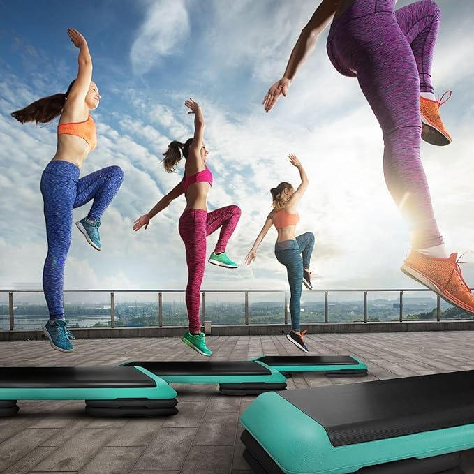 Adjustable Aerobic Exercise Step Platform with 4 Adjustable Risers U6312