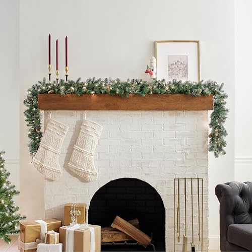 9 ft Pre-Lit Artificial Christmas Garland with 100 Clear Lights B694