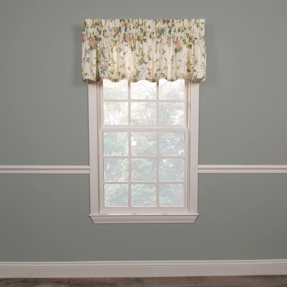 Tailored Valance M512954
