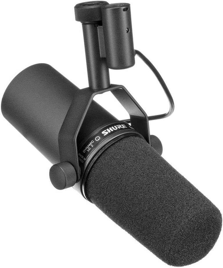 Cardioid Dynamic Vocal Microphone with XLR Cable O243