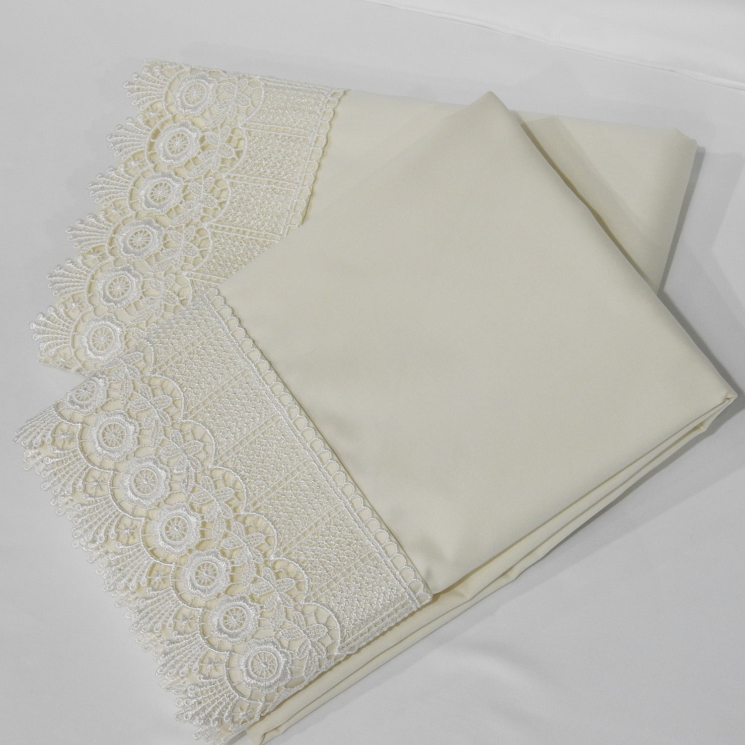 Embellished 4-Inch Lace Trim Pillowcases (Pair) Luxury 608 Thread Count - USA