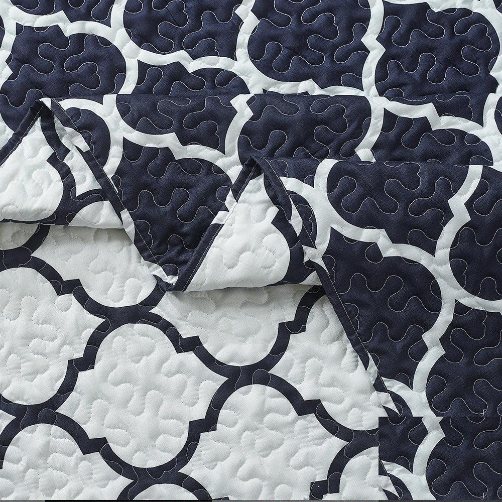 Reversible Meridian Oversized Quilt Set