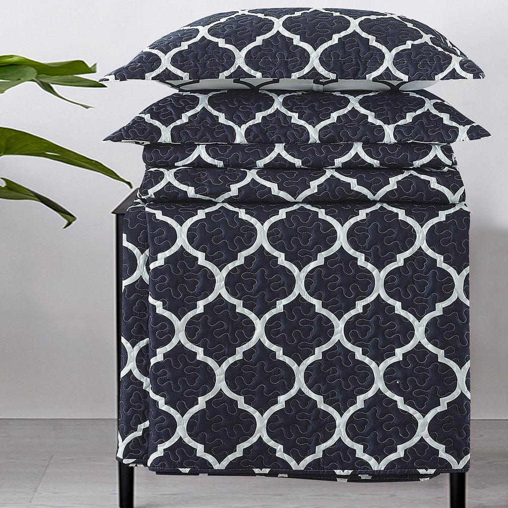 Reversible Meridian Oversized Quilt Set